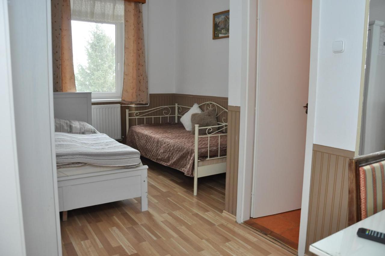 Bed and Breakfast Gloriett Panzio à Fertőboz Extérieur photo