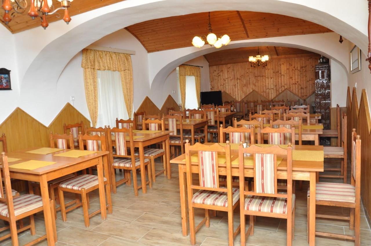Bed and Breakfast Gloriett Panzio à Fertőboz Extérieur photo